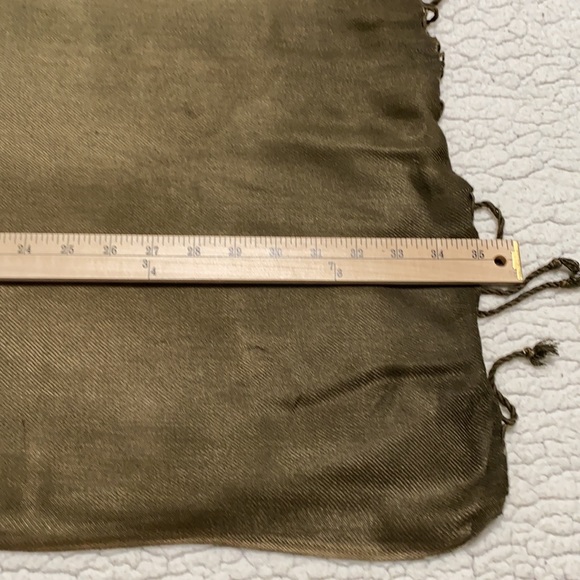 Angl Scarf - Picture 5 of 9